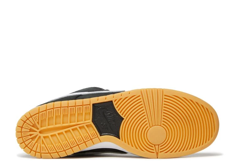 Nike Dunk Low SB 'Black Gum' 4 Nike Dunk Low SB 'Black Gum' - Image 4