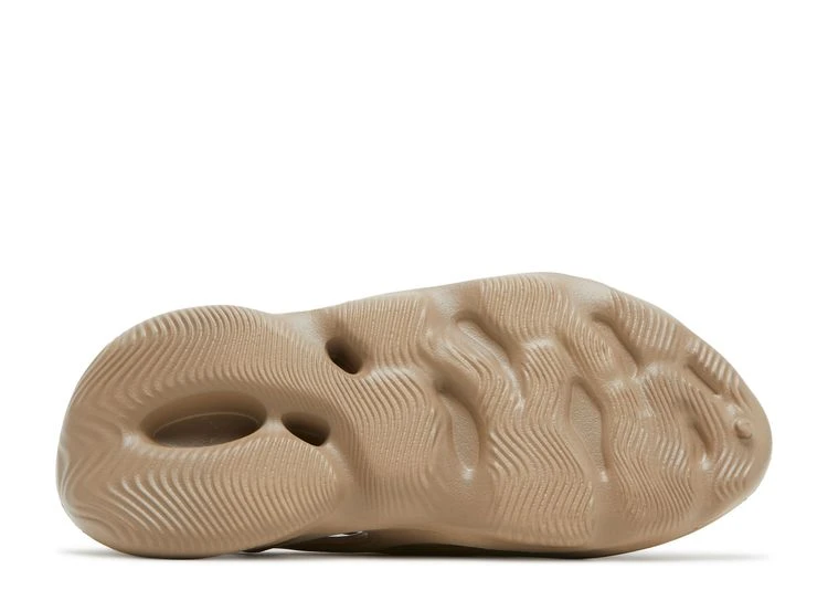 ADIDAS Yeezy Foam Runner 'Mist' 4 ADIDAS Yeezy Foam Runner 'Mist' - Image 4